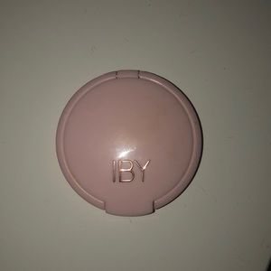 IBY BEAUTY Radiant Glow Highlighter Pink Pearl